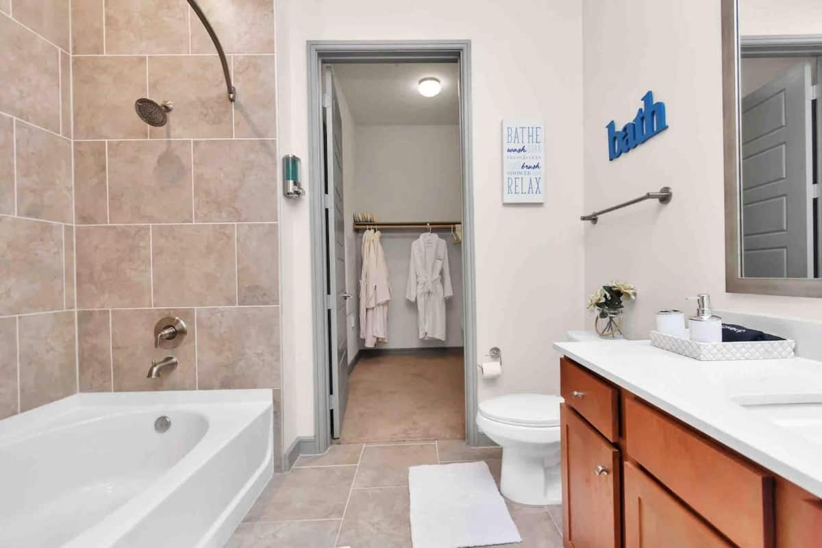 Htown Downtown Oasis Apartment Houston Ngoại thất bức ảnh