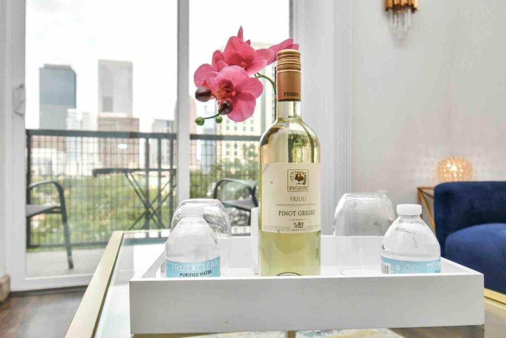 Htown Downtown Oasis Apartment Houston Ngoại thất bức ảnh