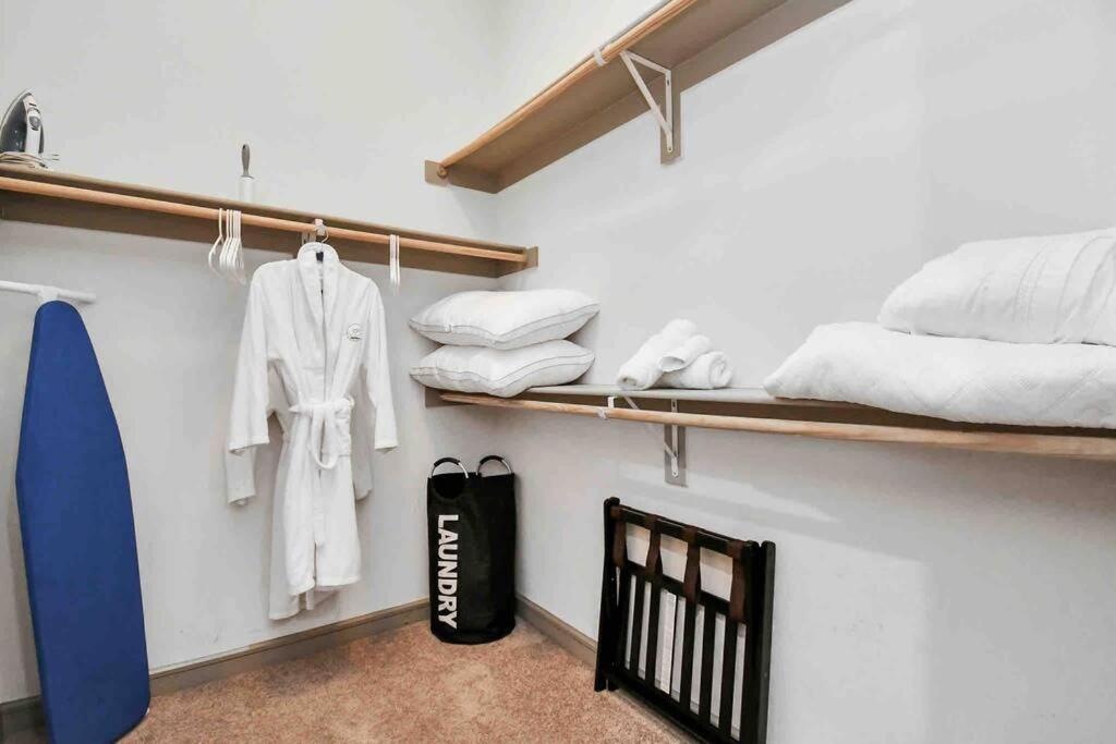 Htown Downtown Oasis Apartment Houston Ngoại thất bức ảnh