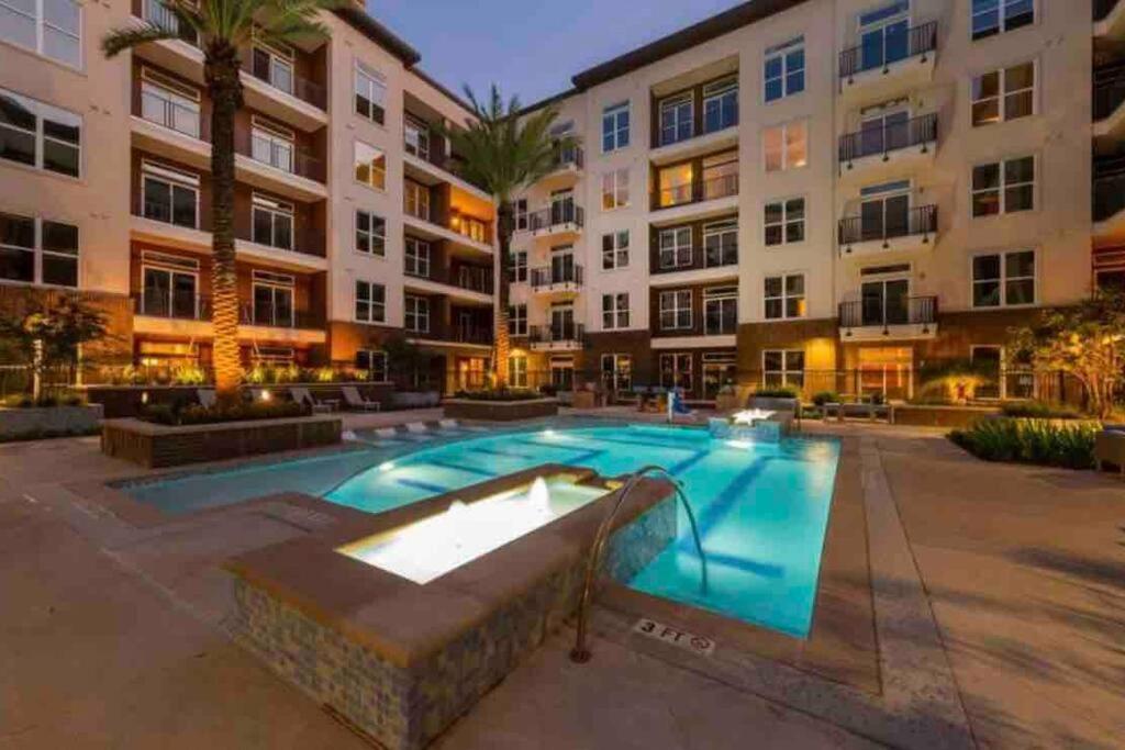 Htown Downtown Oasis Apartment Houston Ngoại thất bức ảnh