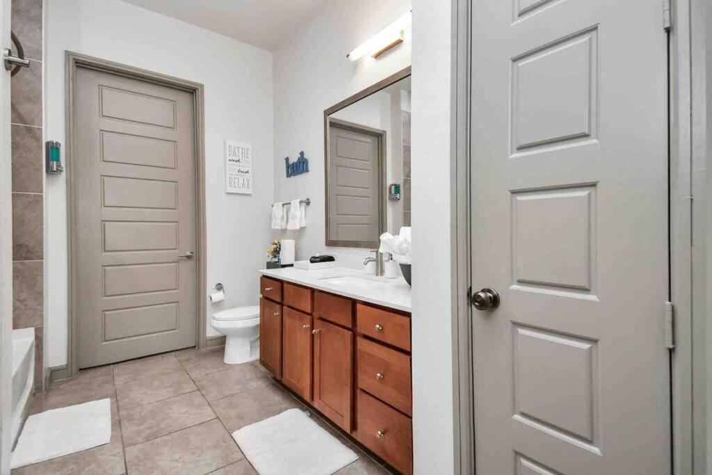 Htown Downtown Oasis Apartment Houston Ngoại thất bức ảnh